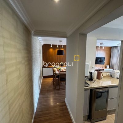 Apartamento com 99m², 3 quartos (sendo 1 suíte), 1 garagem, no bairro Trindade em Florianópolis