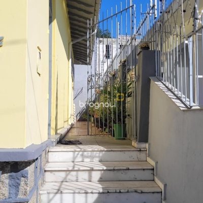 Casa com 190m², 3 quartos, 1 garagem, no bairro Centro em Florianópolis