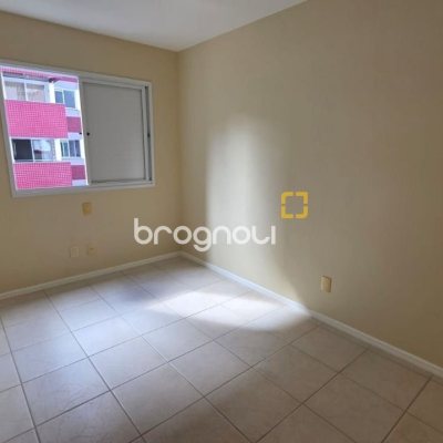 Apartamento com 71m², 2 quartos (sendo 1 suíte), 1 garagem, no bairro Trindade em Florianópolis