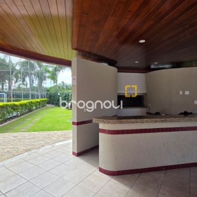 Apartamento com 71m², 2 quartos (sendo 1 suíte), 1 garagem, no bairro Trindade em Florianópolis