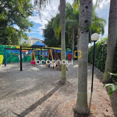 Apartamento com 71m², 2 quartos (sendo 1 suíte), 1 garagem, no bairro Trindade em Florianópolis