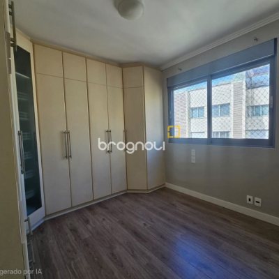 Apartamento com 125m², 3 quartos (sendo 1 suíte), 1 garagem, no bairro Centro em Florianópolis