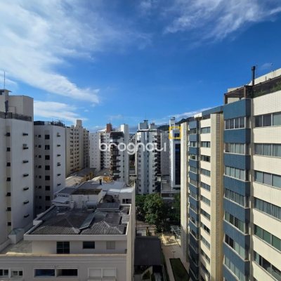 Apartamento com 125m², 3 quartos (sendo 1 suíte), 1 garagem, no bairro Centro em Florianópolis