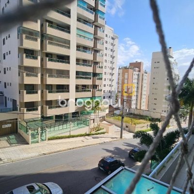 Apartamento com 129m², 3 quartos (sendo 2 suítes), 2 garagens, no bairro Beira Mar Norte em Florianópolis