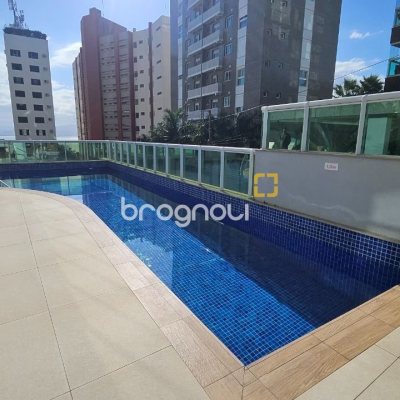 Apartamento com 129m², 3 quartos (sendo 2 suítes), 2 garagens, no bairro Beira Mar Norte em Florianópolis