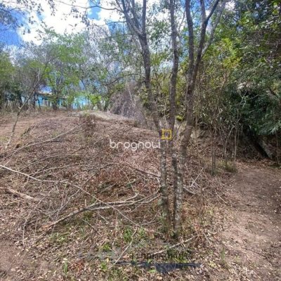 Terreno com 1680m², no bairro Ratones em Florianópolis