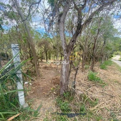 Terreno com 1680m², no bairro Ratones em Florianópolis