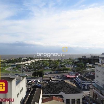 Sala com 24m², 1 garagem, no bairro Centro em Florianópolis