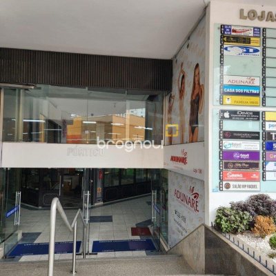 Sala com 24m², 1 garagem, no bairro Centro em Florianópolis