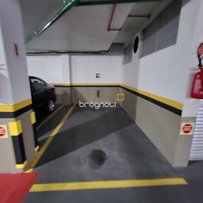 Sala com 24m², 1 garagem, no bairro Centro em Florianópolis