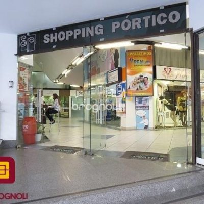Sala com 24m², 1 garagem, no bairro Centro em Florianópolis
