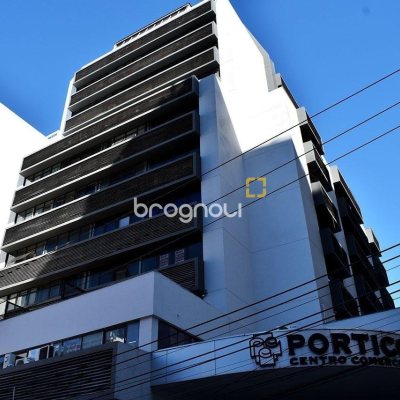 Sala com 24m², 1 garagem, no bairro Centro em Florianópolis