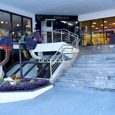 Sala com 24m², 1 garagem, no bairro Centro em Florianópolis