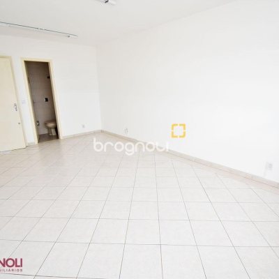 Sala com 24m², 1 garagem, no bairro Centro em Florianópolis