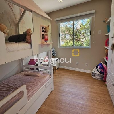 Apartamento com 84m², 2 quartos (sendo 1 suíte), 1 garagem, no bairro Jurerê em Florianópolis