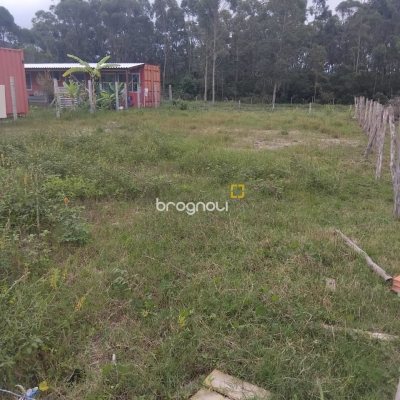 Terreno com 364m², no bairro São João do Rio Vermelho em Florianópolis