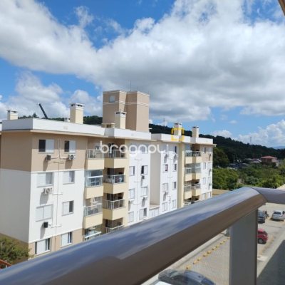 Apartamento com 75m², 2 quartos, 1 garagem, no bairro Vargem Grande em Florianópolis