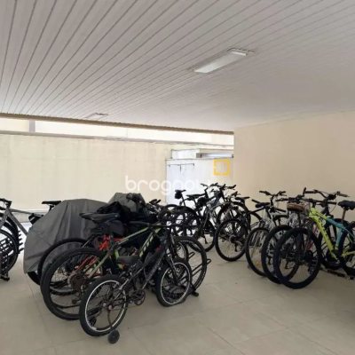 Apartamento com 43m², 1 quarto, 1 garagem, no bairro Centro em Florianópolis