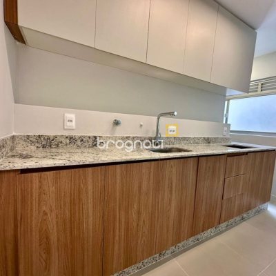 Apartamento com 43m², 1 quarto, no bairro Centro em Florianópolis