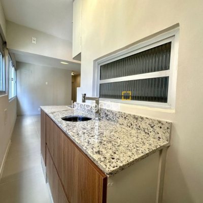 Apartamento com 43m², 1 quarto, no bairro Centro em Florianópolis