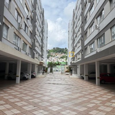 Apartamento com 104m², 3 quartos, 1 garagem, no bairro Centro em Florianópolis