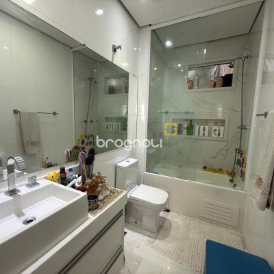 Apartamento com 104m², 3 quartos, 1 garagem, no bairro Centro em Florianópolis