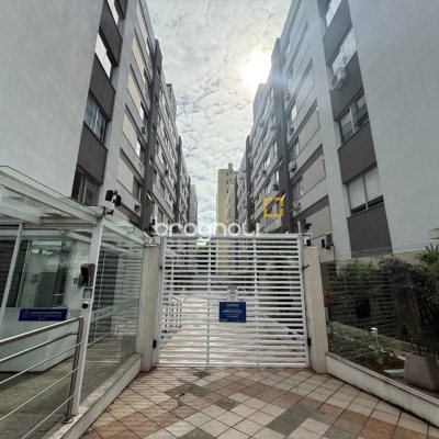 Apartamento com 104m², 3 quartos, 1 garagem, no bairro Centro em Florianópolis