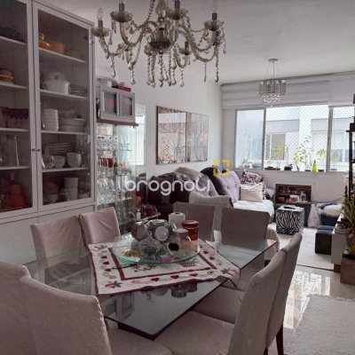 Apartamento com 104m², 3 quartos, 1 garagem, no bairro Centro em Florianópolis