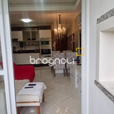 Apartamento com 84m², 2 quartos (sendo 1 suíte), 1 garagem, no bairro Ingleses em Florianópolis