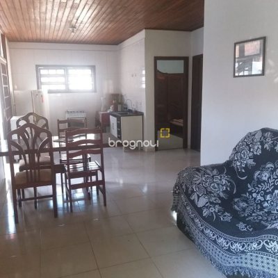 Casa com 68m², 2 quartos, 1 garagem, no bairro Ingleses em Florianópolis