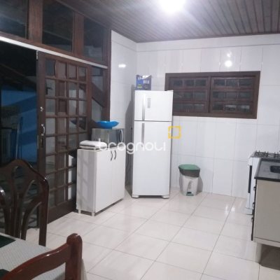 Casa com 68m², 2 quartos, 1 garagem, no bairro Ingleses em Florianópolis