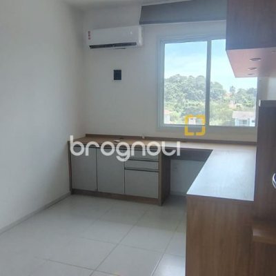 Apartamento com 68m², 2 quartos (sendo 1 suíte), 1 garagem, no bairro Canasvieiras em Florianópolis