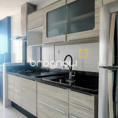 Apartamento com 68m², 2 quartos (sendo 1 suíte), 1 garagem, no bairro Canasvieiras em Florianópolis