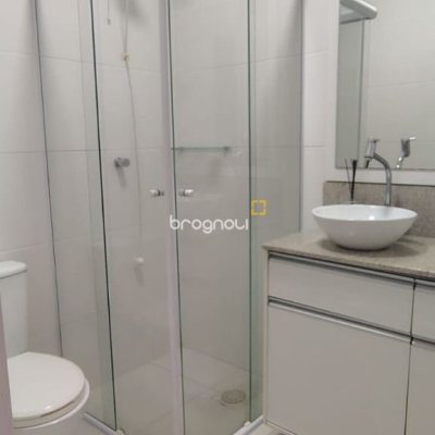 Apartamento com 68m², 2 quartos (sendo 1 suíte), 1 garagem, no bairro Canasvieiras em Florianópolis