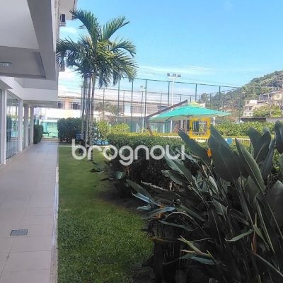 Apartamento com 68m², 2 quartos (sendo 1 suíte), 1 garagem, no bairro Canasvieiras em Florianópolis