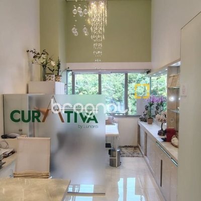 Sala com 26m², 1 garagem, no bairro Saco Grande em Florianópolis