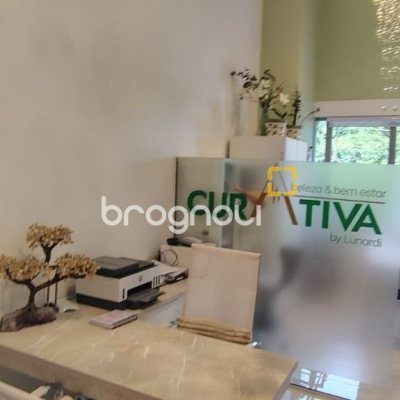 Sala com 26m², 1 garagem, no bairro Saco Grande em Florianópolis