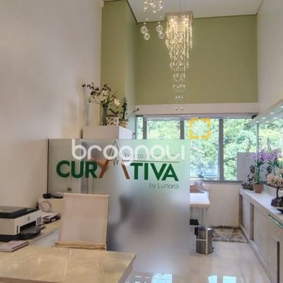 Sala com 26m², 1 garagem, no bairro Saco Grande em Florianópolis