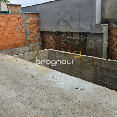 Casa com 285m², 3 quartos (sendo 3 suítes), 4 garagens, no bairro Bom Abrigo em Florianópolis
