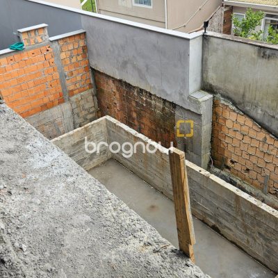 Casa com 285m², 3 quartos (sendo 3 suítes), 4 garagens, no bairro Bom Abrigo em Florianópolis