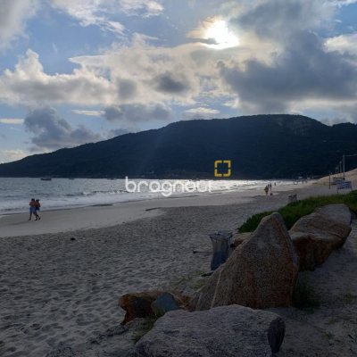 Apartamento com 112m², 3 quartos (sendo 1 suíte), 1 garagem, no bairro Ingleses em Florianópolis