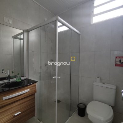 Casa com 119m², 3 quartos (sendo 1 suíte), 2 garagens, no bairro Daniela em Florianópolis