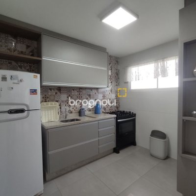 Casa com 119m², 3 quartos (sendo 1 suíte), 2 garagens, no bairro Daniela em Florianópolis