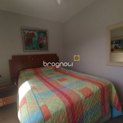 Casa com 119m², 3 quartos (sendo 1 suíte), 2 garagens, no bairro Daniela em Florianópolis