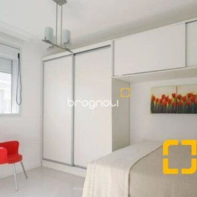 Apartamento com 144m², 4 quartos (sendo 2 suítes), 2 garagens, no bairro Jurerê Internacional em Florianópolis
