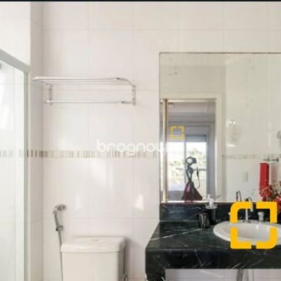 Apartamento com 144m², 4 quartos (sendo 2 suítes), 2 garagens, no bairro Jurerê Internacional em Florianópolis