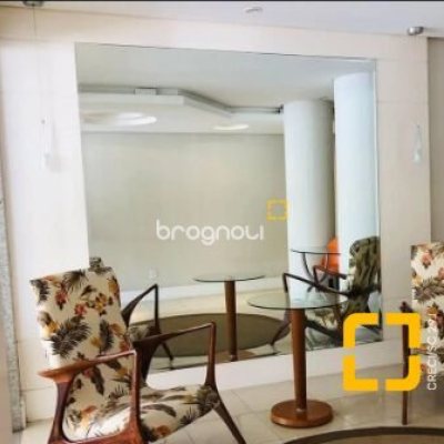 Apartamento com 144m², 4 quartos (sendo 2 suítes), 2 garagens, no bairro Jurerê Internacional em Florianópolis