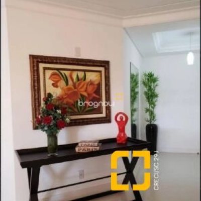 Apartamento com 144m², 4 quartos (sendo 2 suítes), 2 garagens, no bairro Jurerê Internacional em Florianópolis