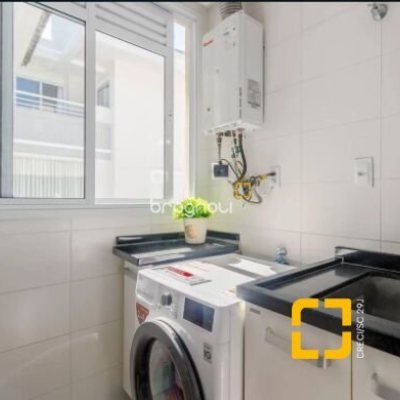 Apartamento com 144m², 4 quartos (sendo 2 suítes), 2 garagens, no bairro Jurerê Internacional em Florianópolis