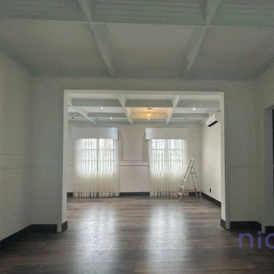 Casa com 194m², 4 quartos (sendo 3 suítes), 2 garagens, no bairro Bom Abrigo em Florianópolis